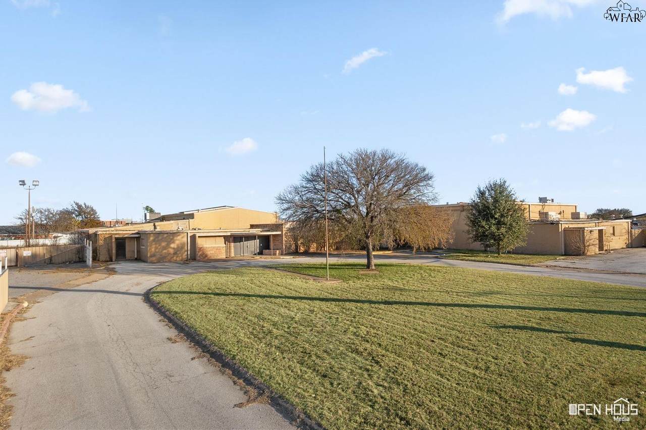 3101 Armory Road - Photo 1