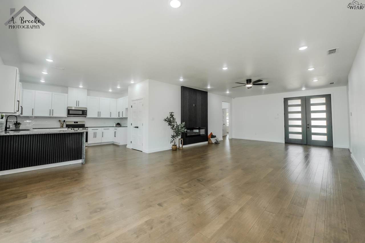 209 Ikard Street - Photo 1