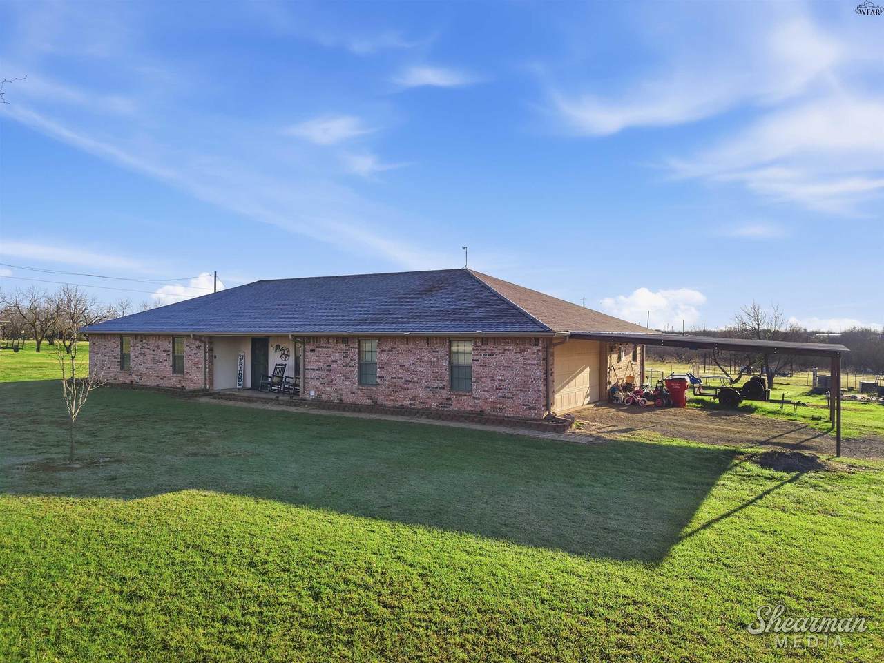 627 Pocahontas Trail - Photo 1