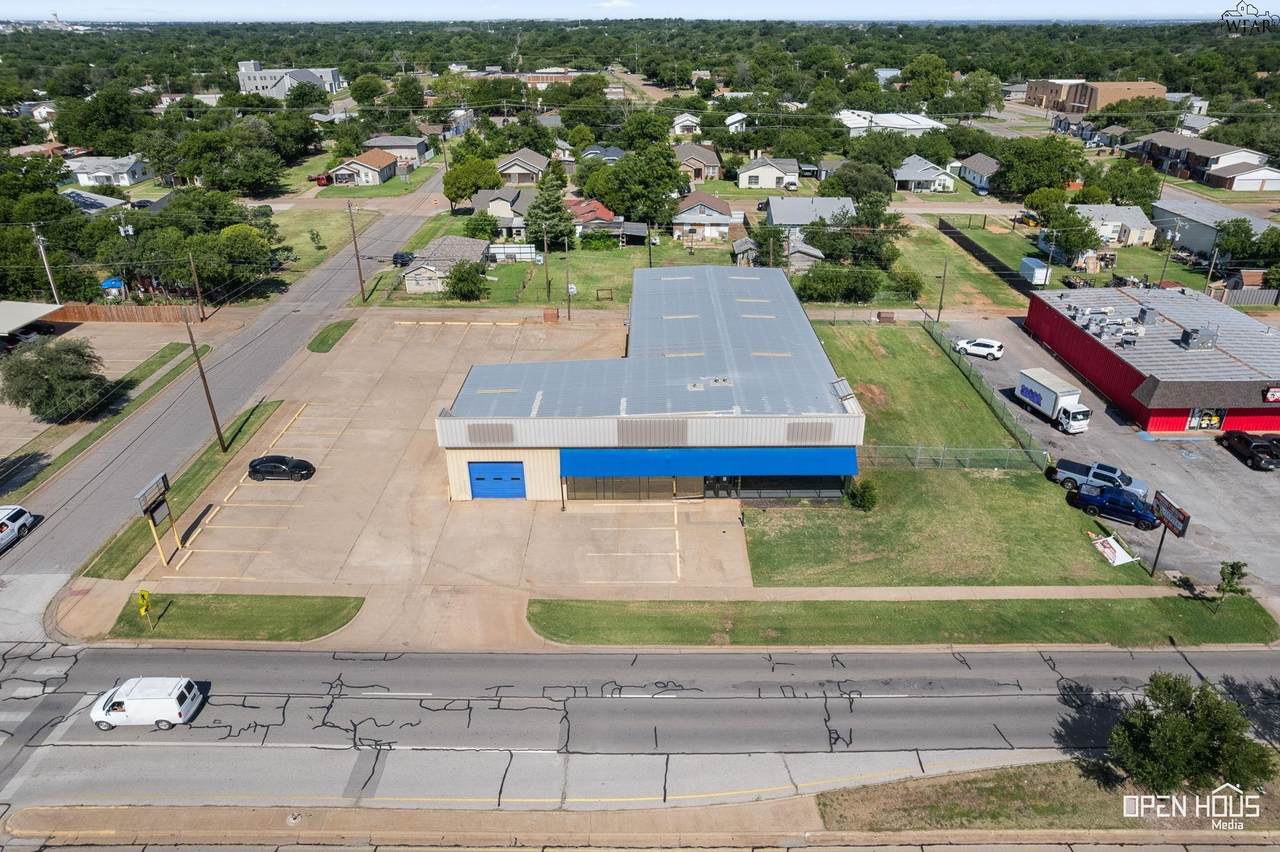 2408 Kemp Boulevard - Photo 1