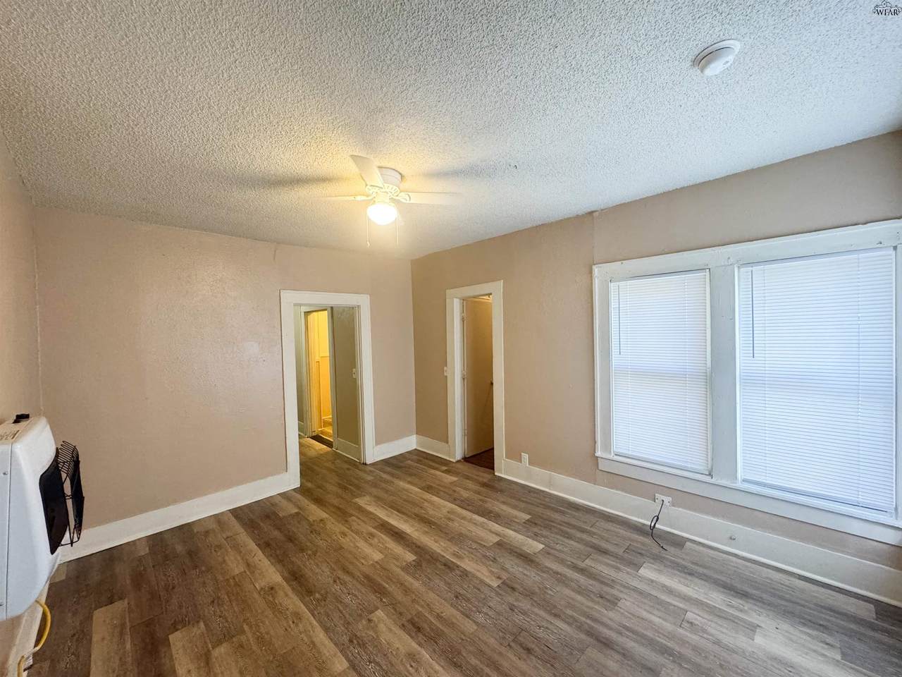 1205 Austin Street - Photo 1