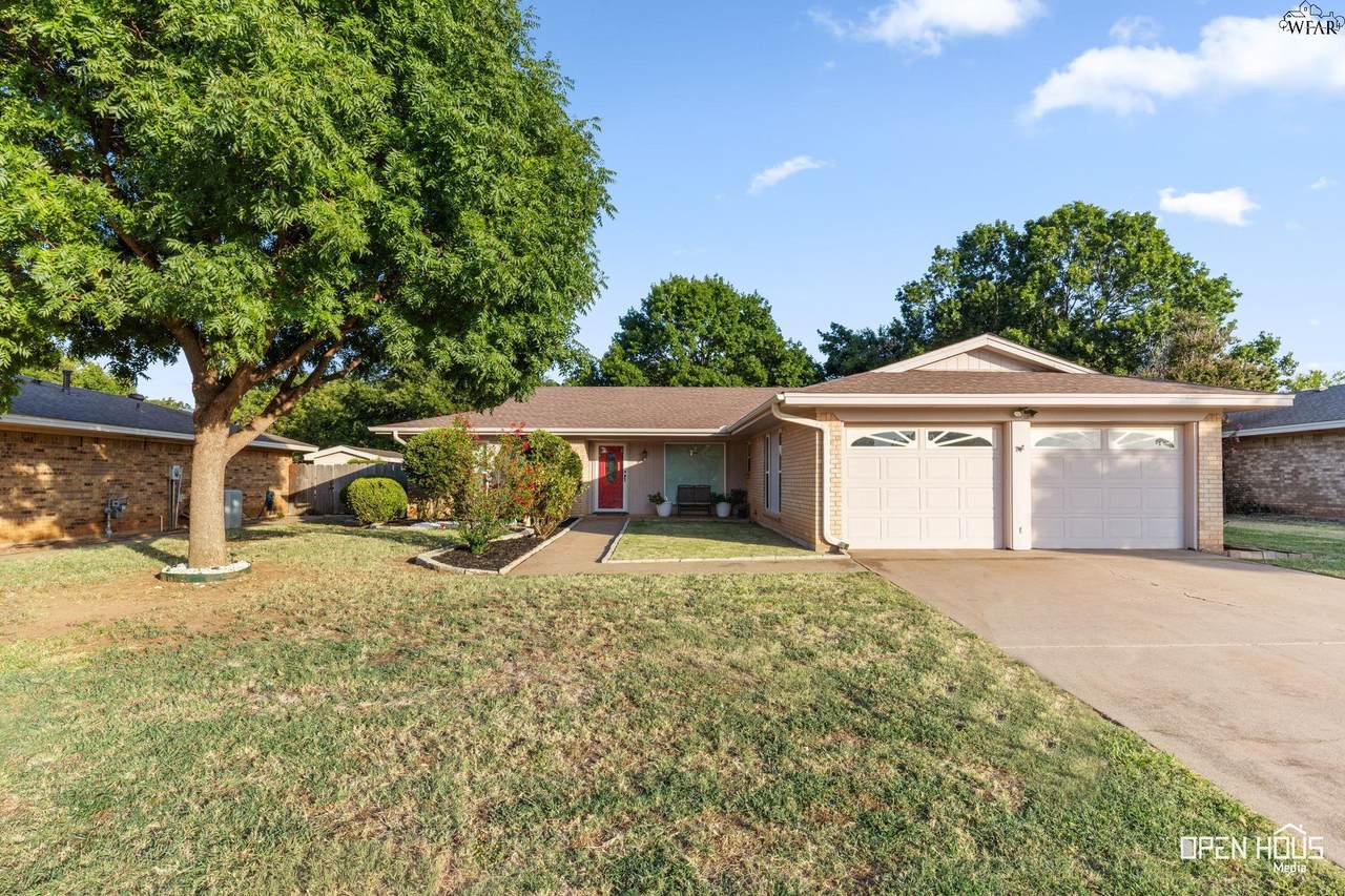4315 Leighton Circle - Photo 1