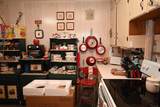 1104 Oak Street - Photo 11