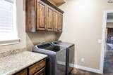 9118 Hall Road - Photo 12