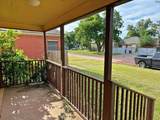 1906 8TH STREET - Photo 2