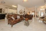 2 Charing Court - Photo 12