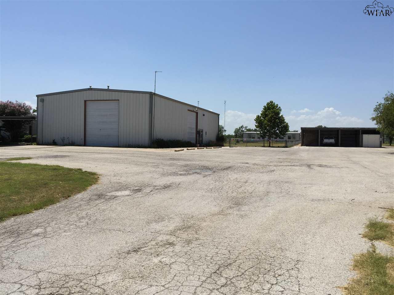 2507 Central Freeway - Photo 1