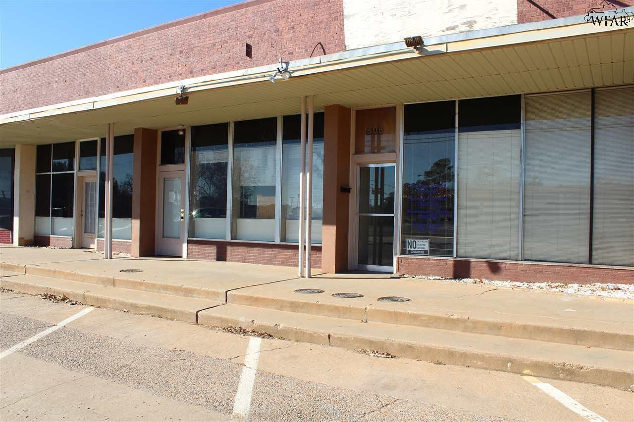 808 Denver Street - Photo 1