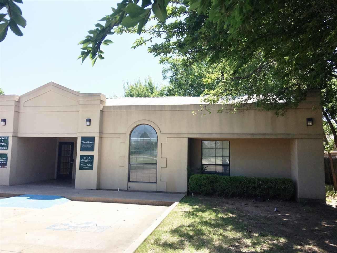 2113 Kell Boulevard - Photo 1