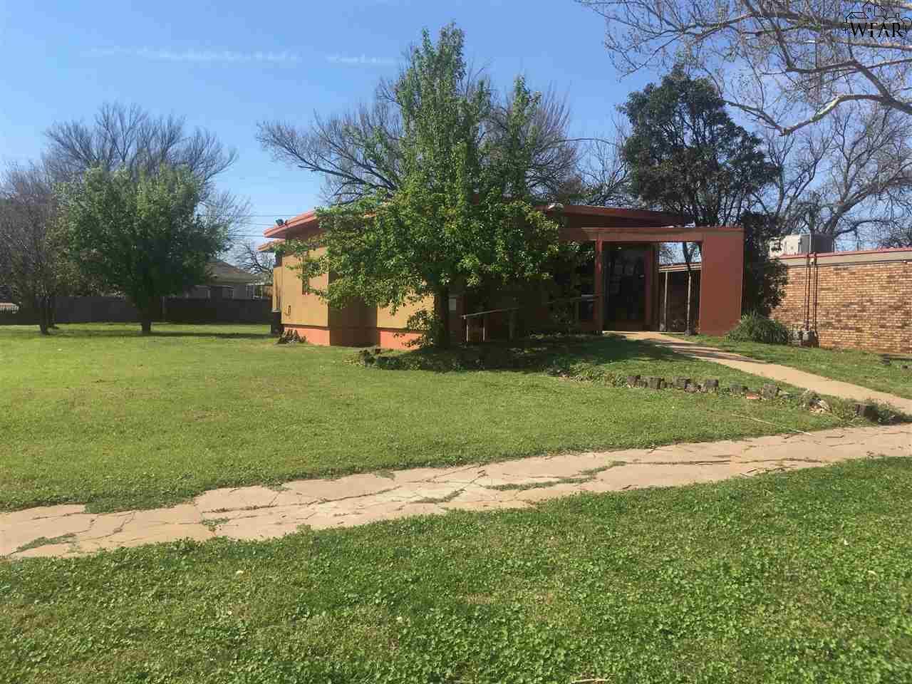 2403 9TH STREET - Photo 1