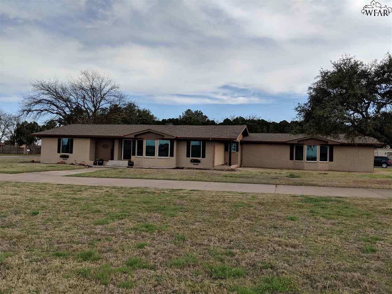 1110 Sycamore Drive - Photo 1
