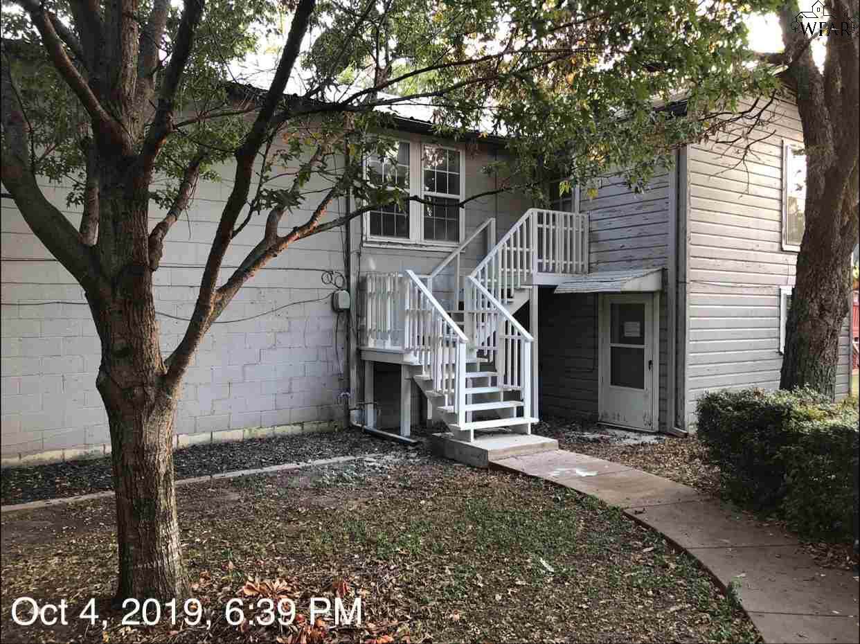 611 Thompson Road - Photo 1
