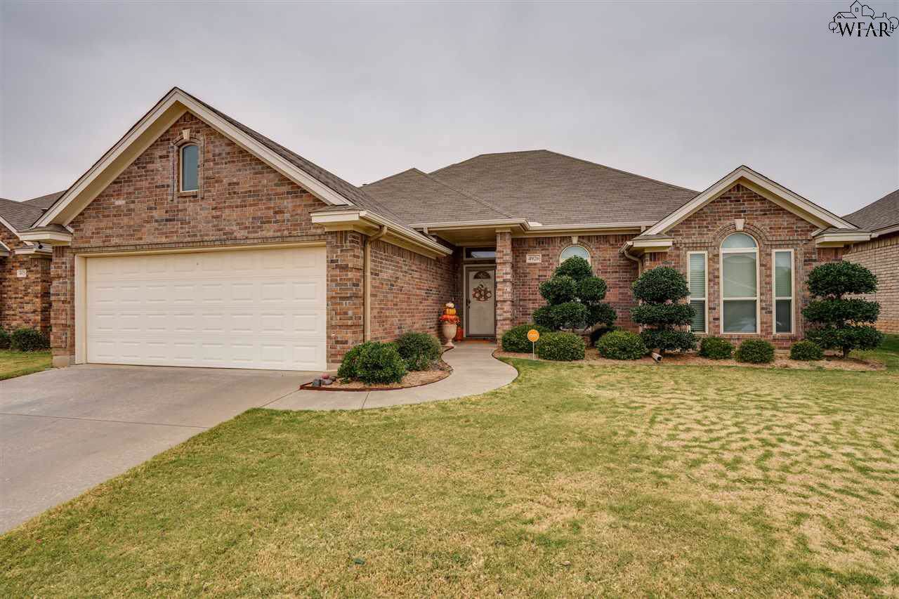 4926 Spring Hill Drive - Photo 1