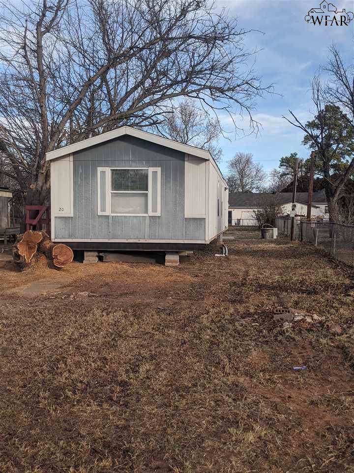 605 Michael Street - Photo 1