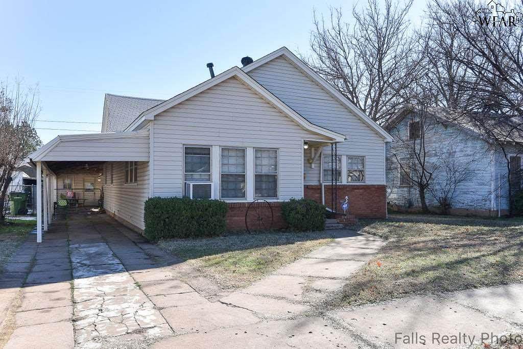 1621 Britain Street - Photo 1
