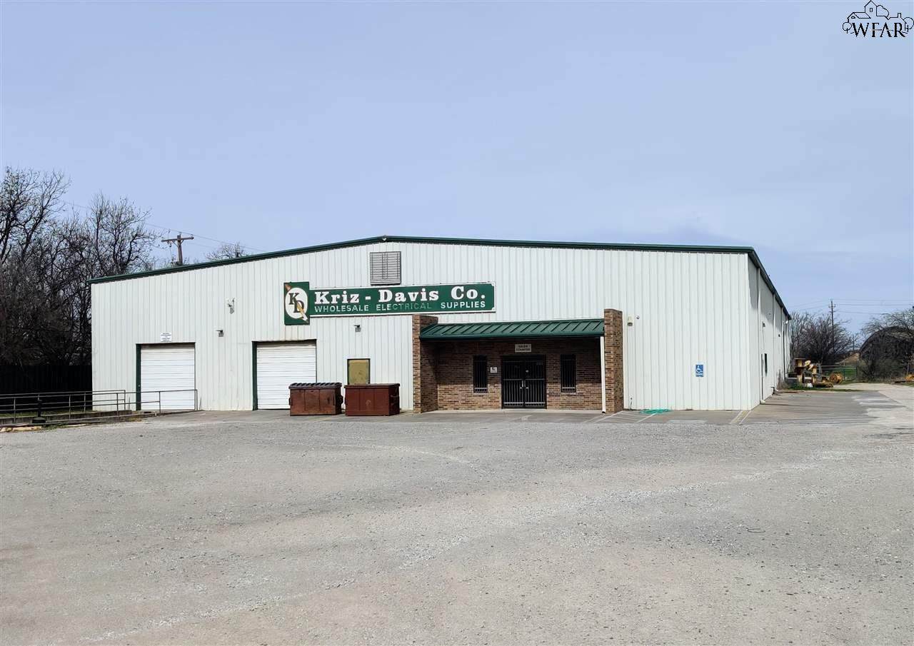 700 N Scott Avenue - Photo 1