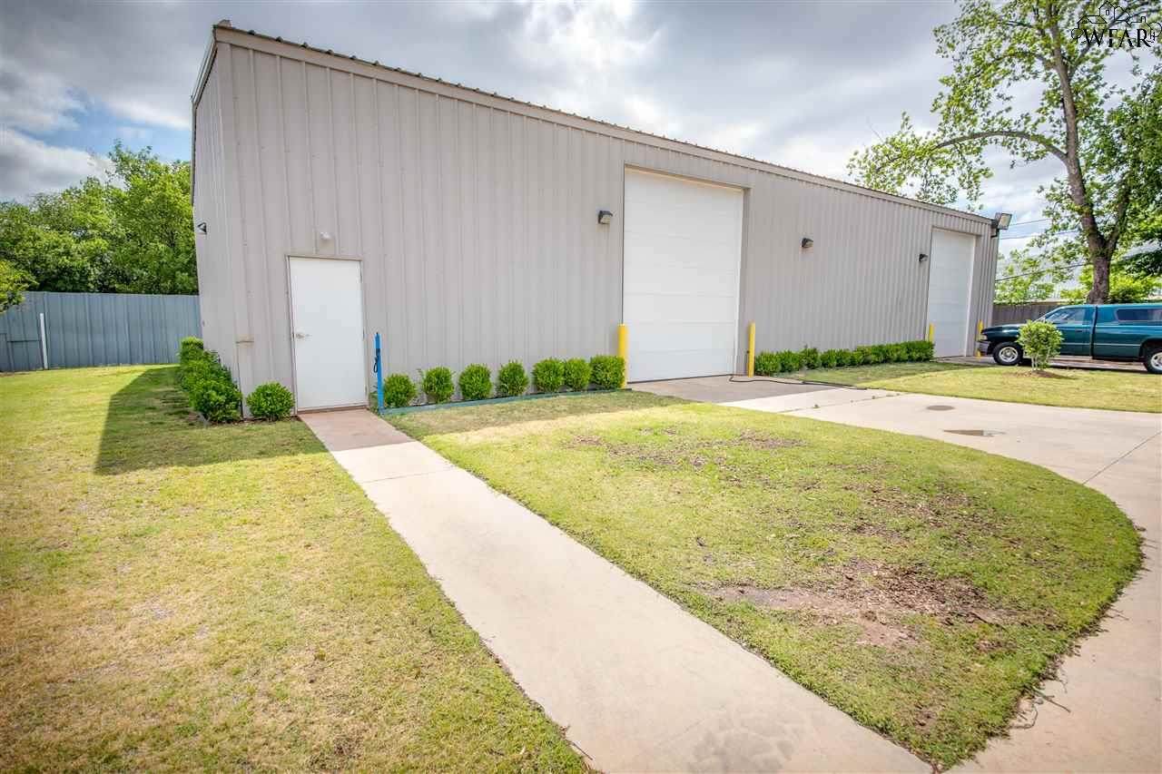 1417 32ND STREET - Photo 1