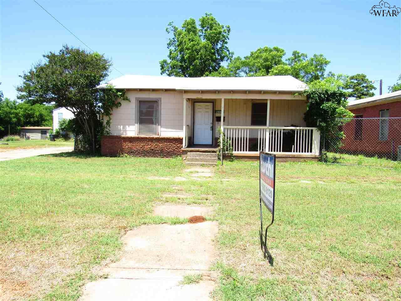 1906 8TH STREET - Photo 1 1906 8TH STREET - Photo 1