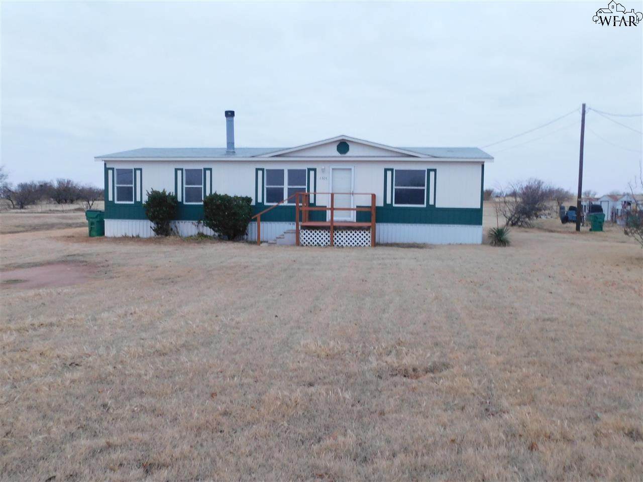 1305 Fm 369 - Photo 1