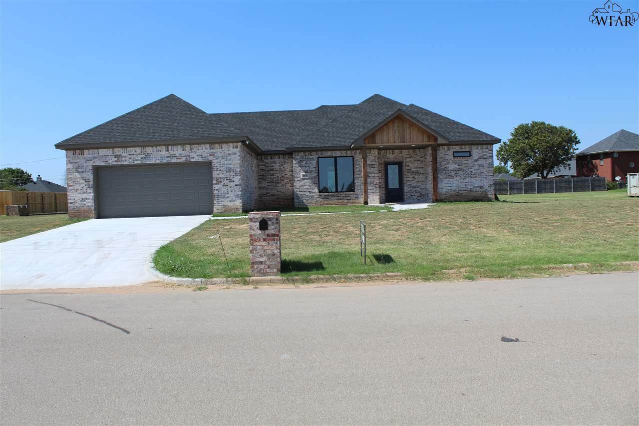 1413 Danberry Street - Photo 1