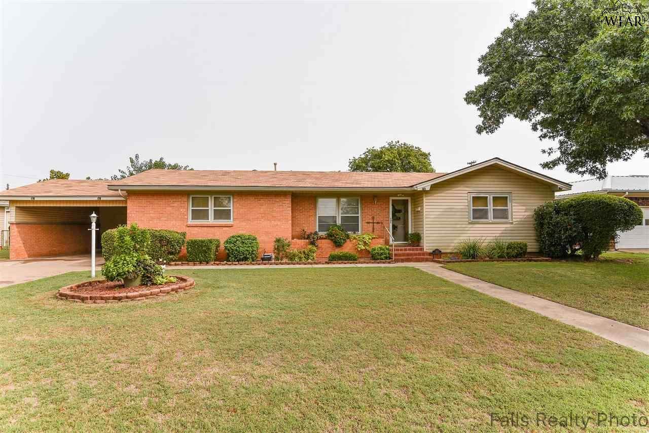 307 Highland Avenue - Photo 1