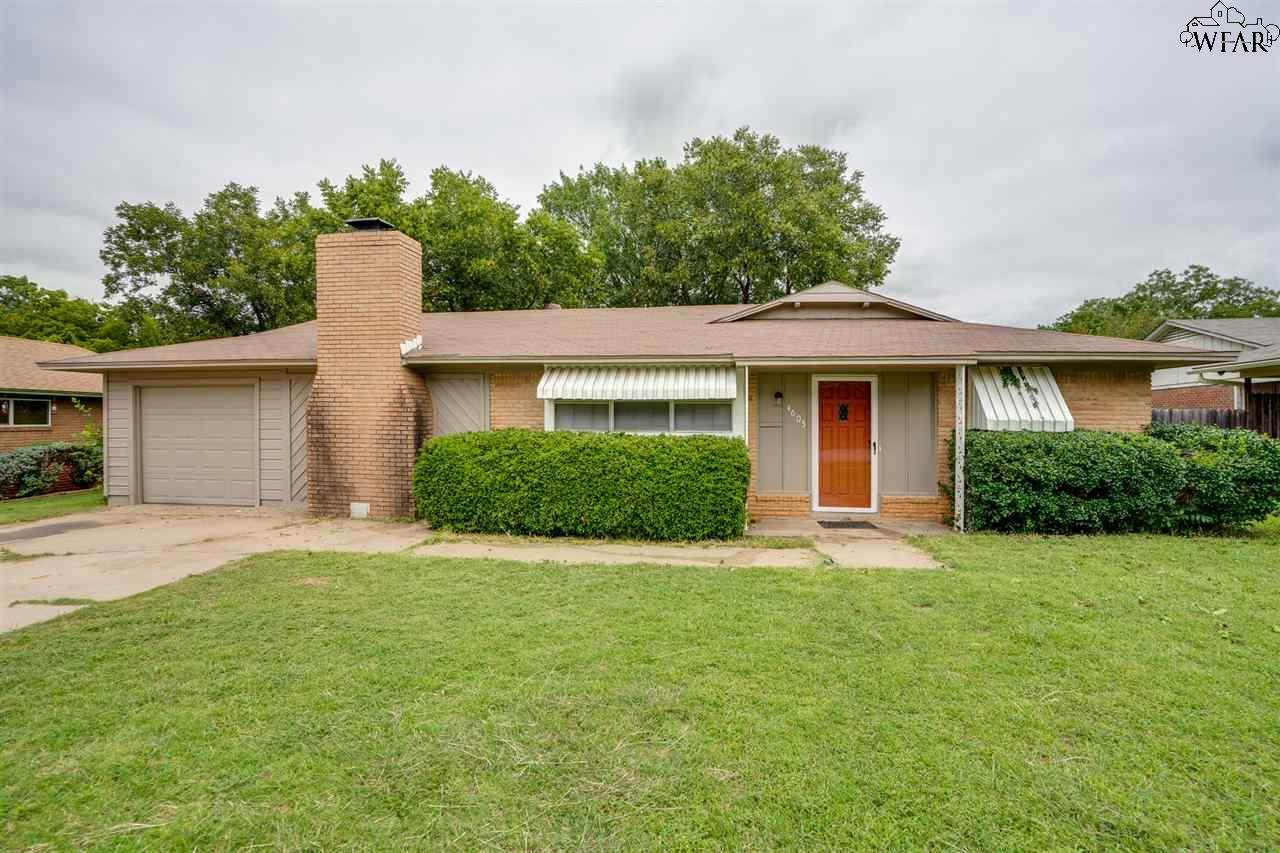 4605 Alamo Drive - Photo 1