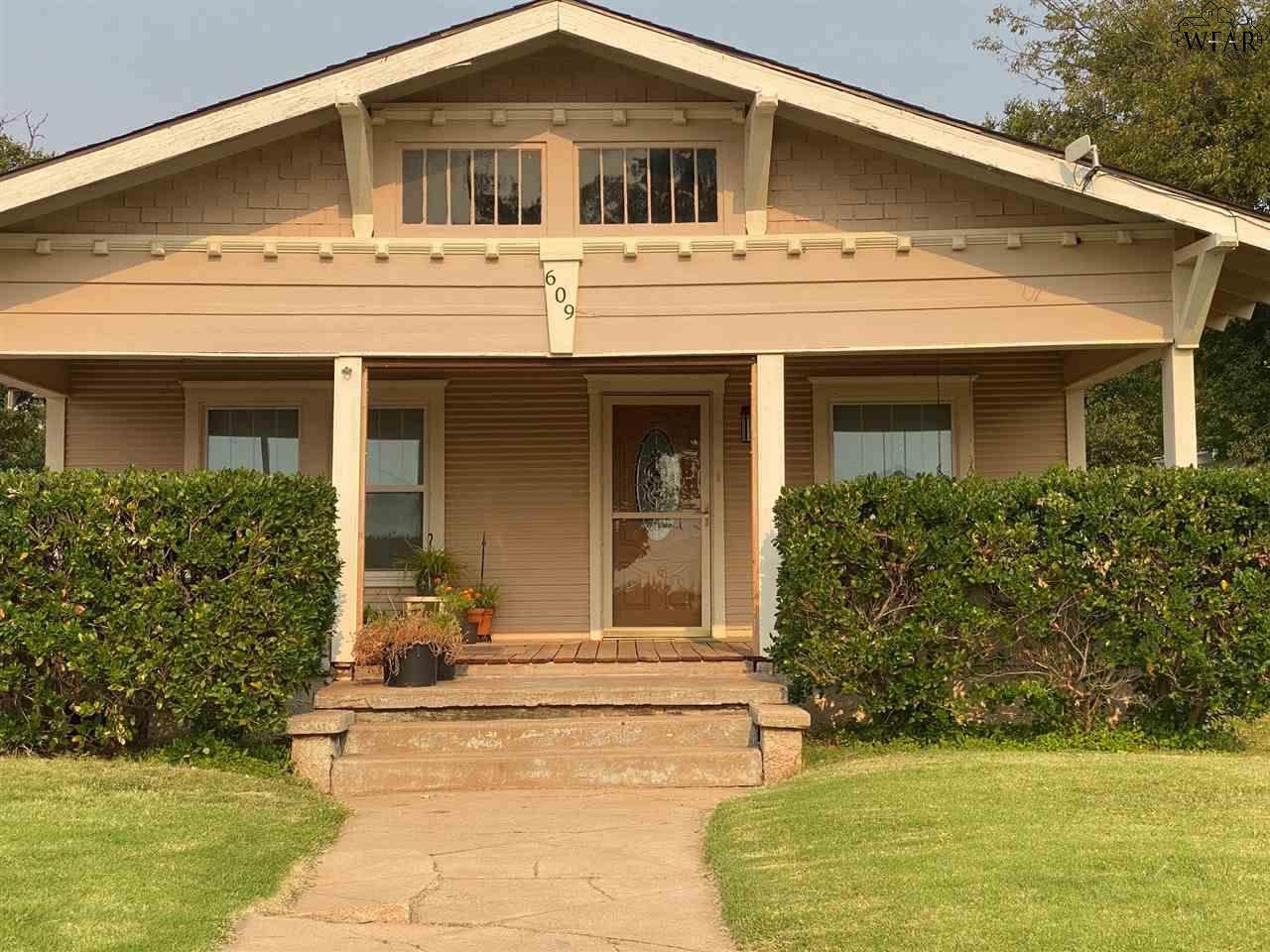 609 Main Street - Photo 1