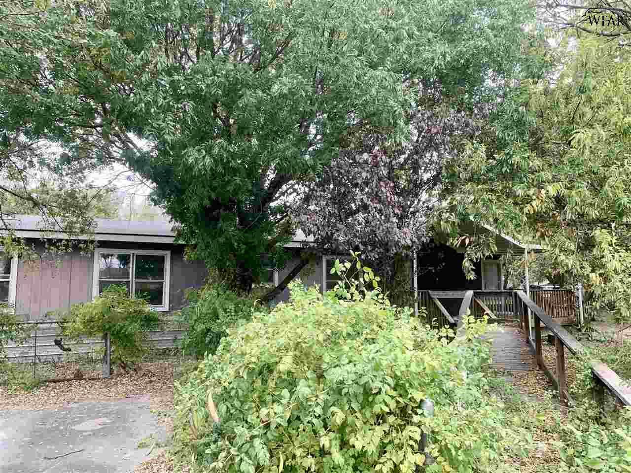 303 2ND STREET - Photo 1