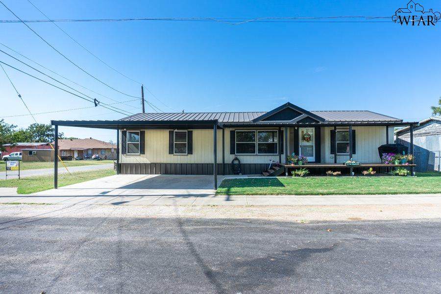 1105 Clay Street - Photo 1