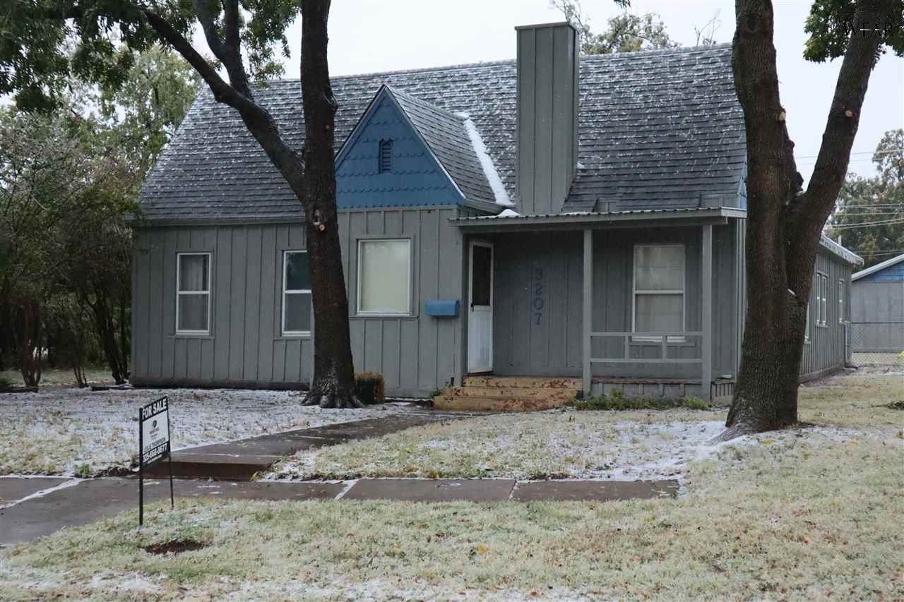 3207 Seymour Road - Photo 1