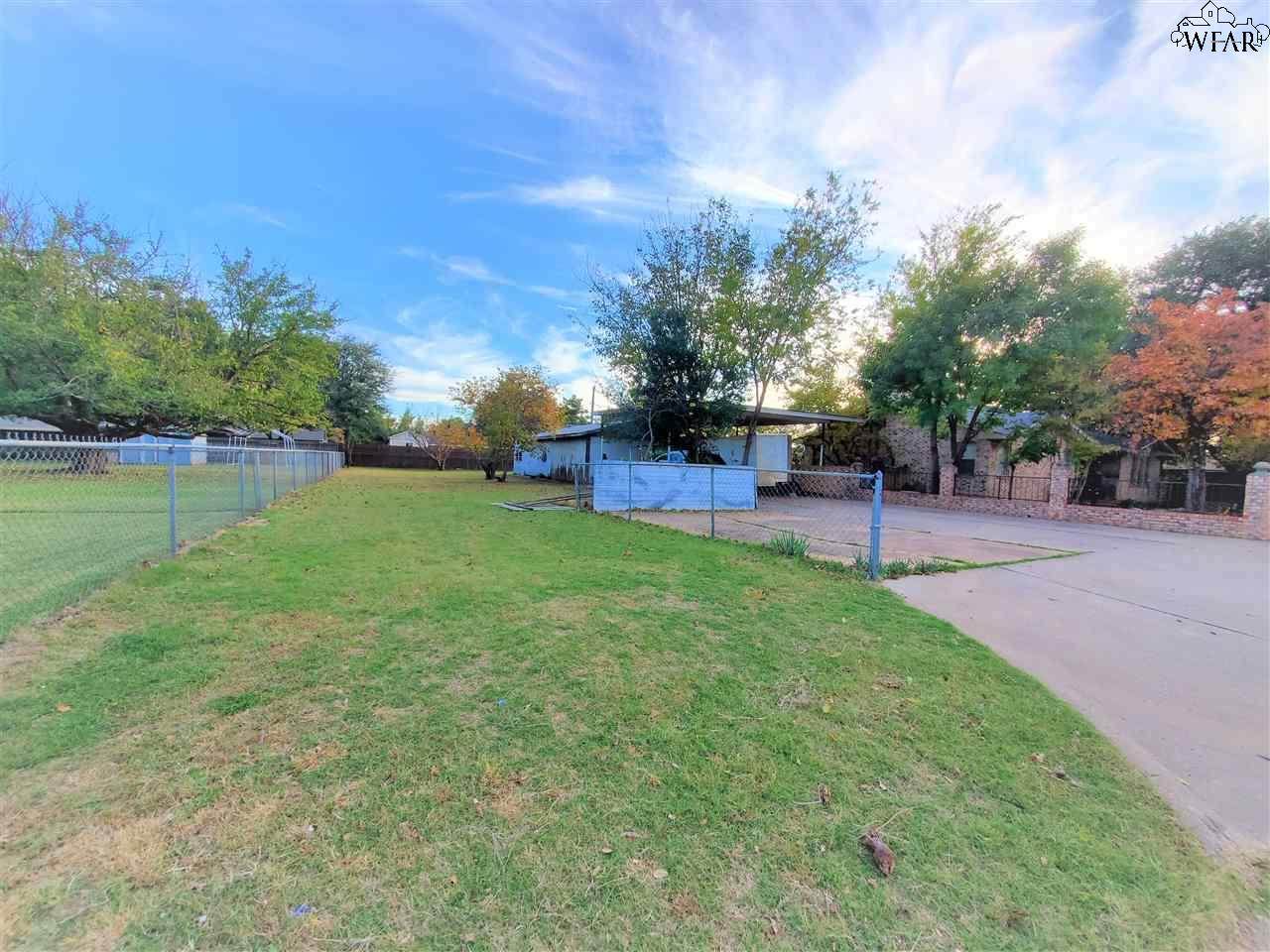 4313 Hillsboro - Photo 1