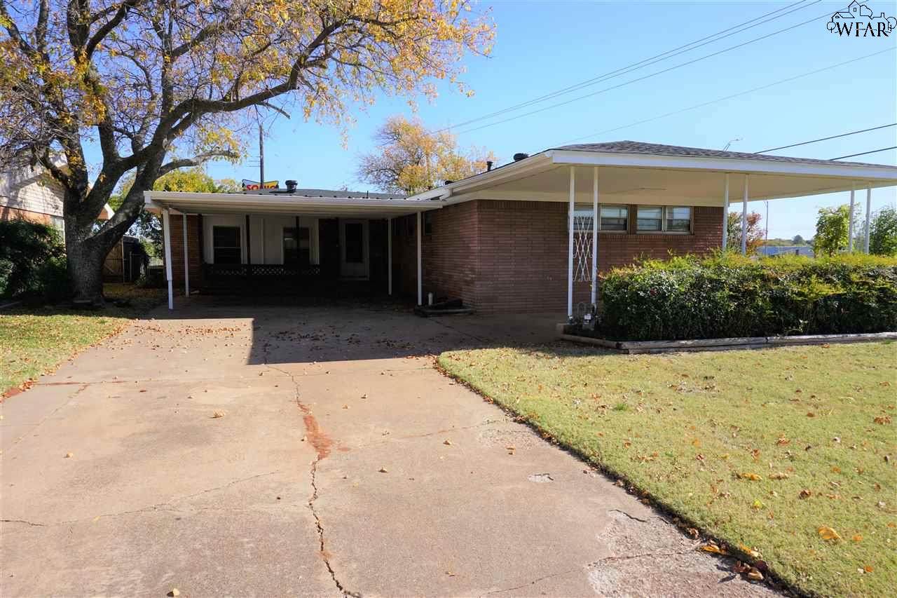 419 Rogers Drive - Photo 1