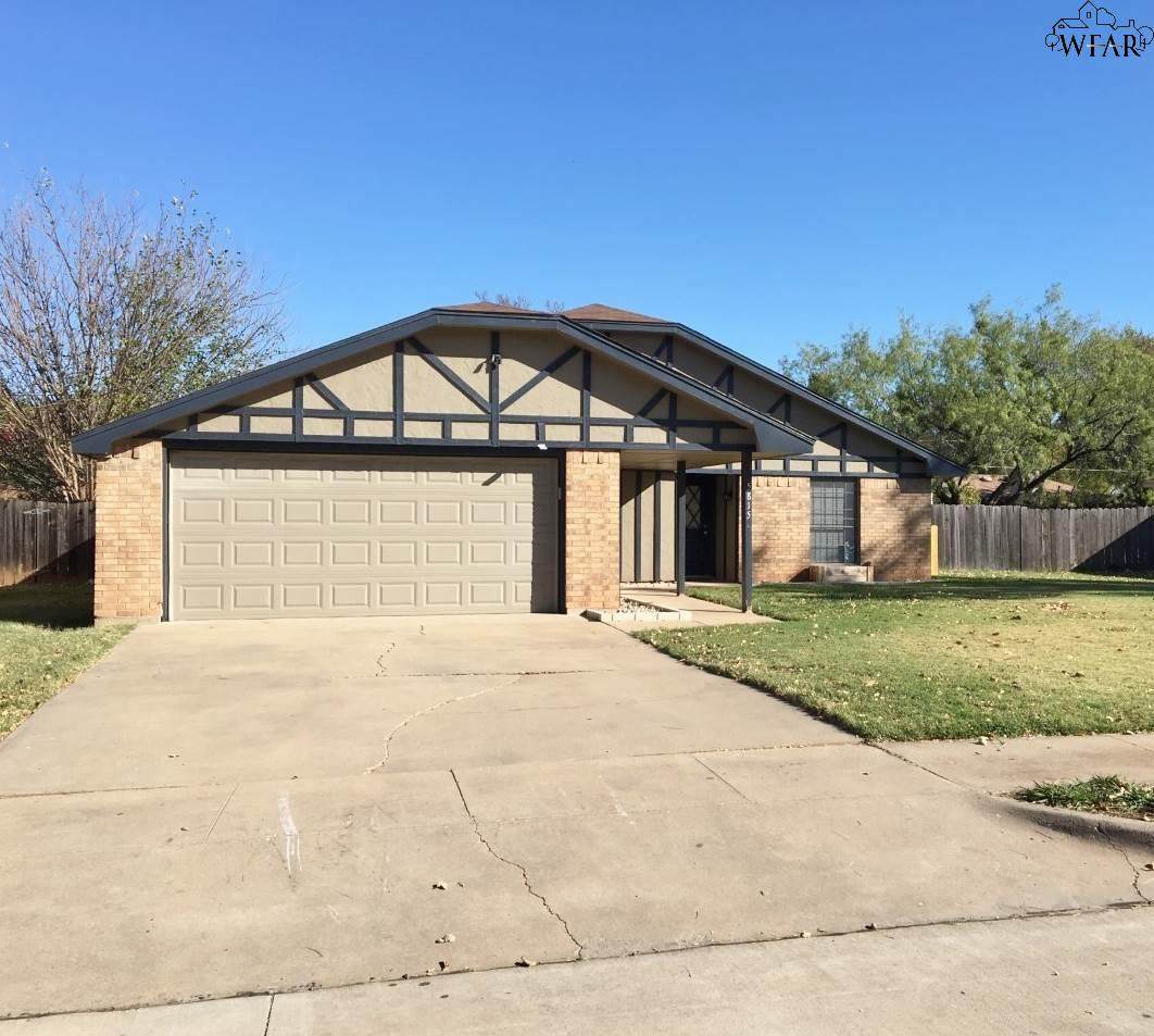 5815 Briargrove Drive - Photo 1