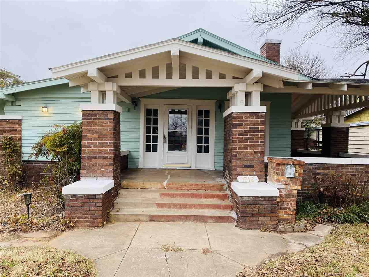 1712 Elizabeth Avenue - Photo 1