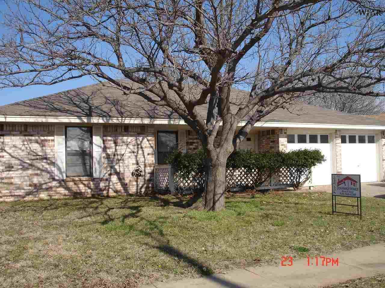 2138 Selma Drive - Photo 1