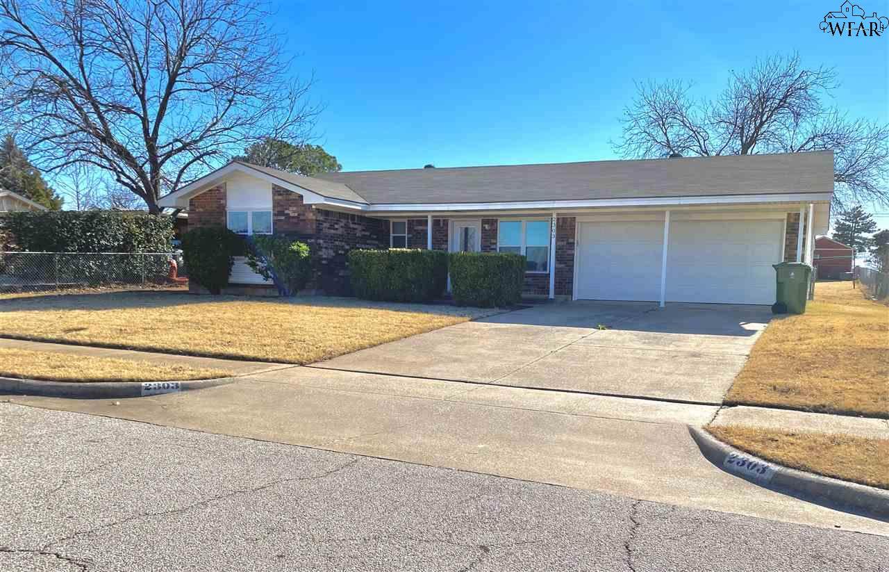 2303 Doris Street - Photo 1