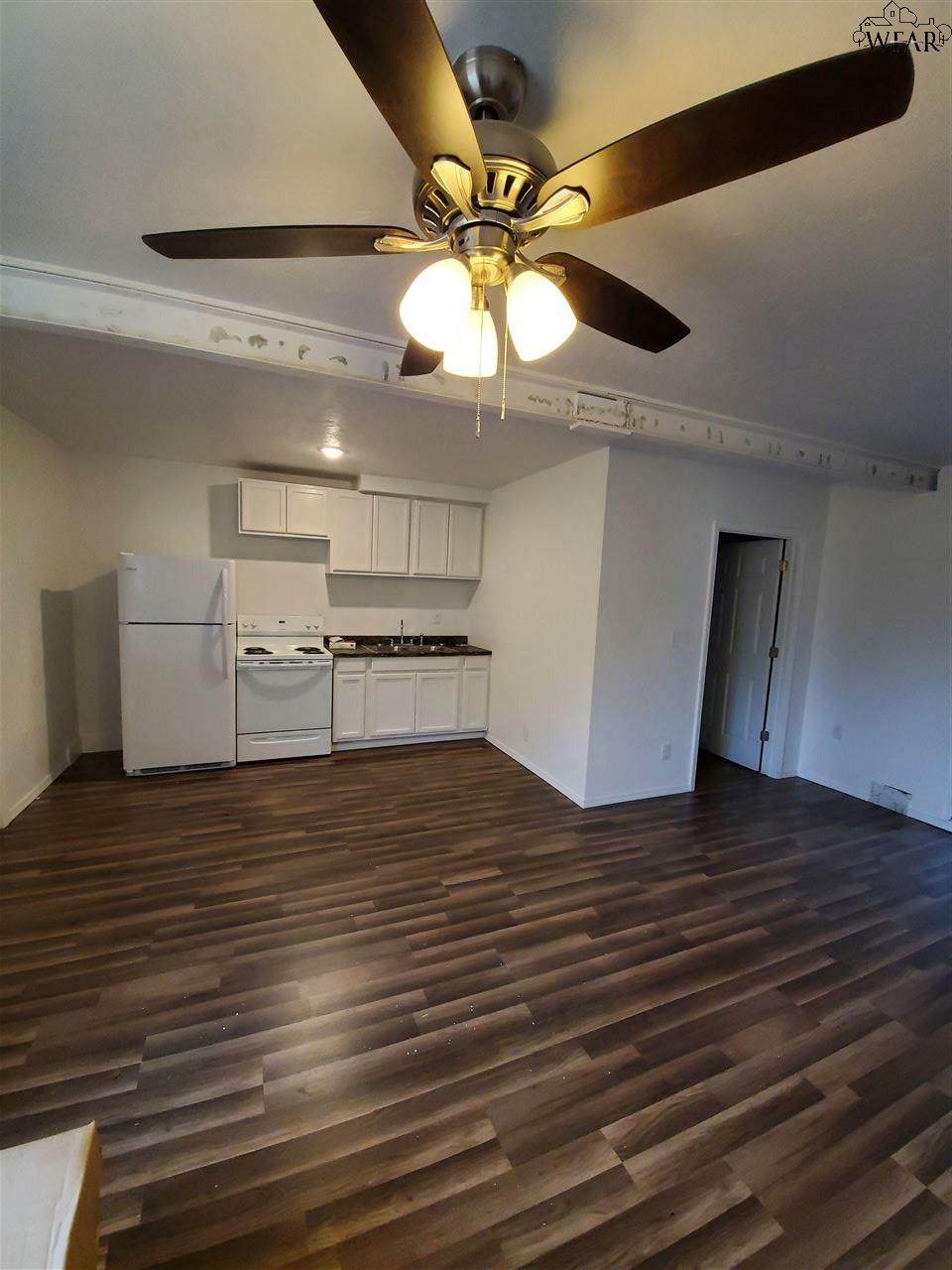 1806 11TH STREET - Photo 1