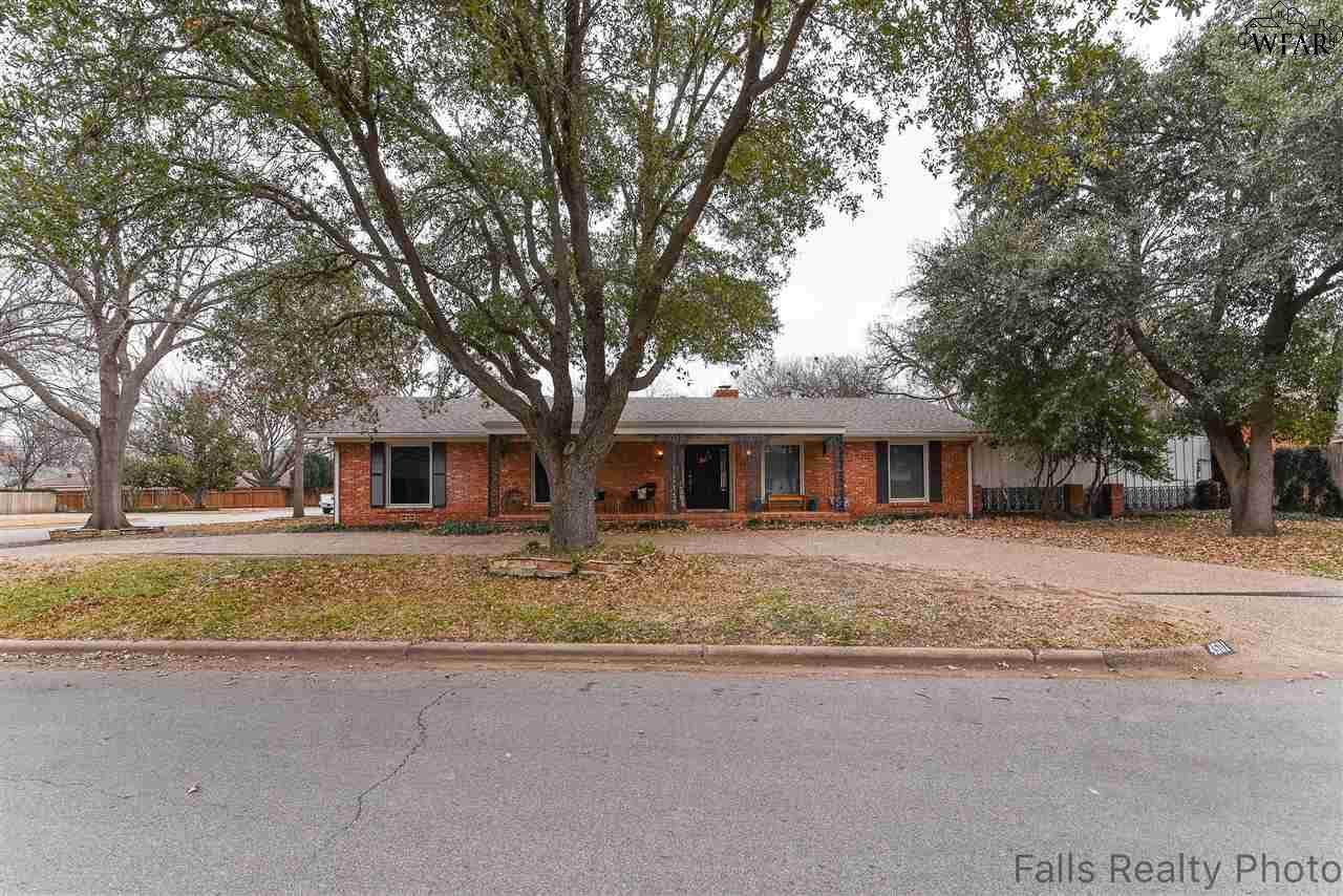4501 Nassau Drive - Photo 1