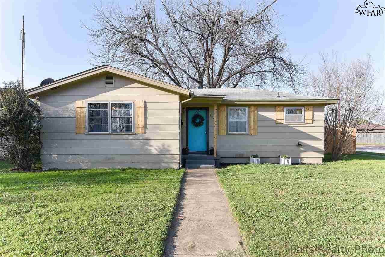 2929 Featherston Avenue - Photo 1