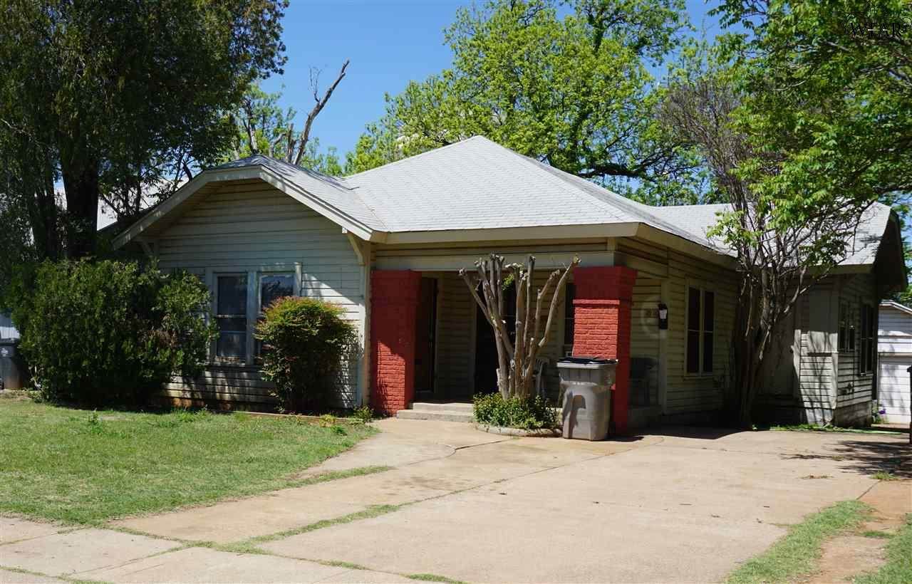 1810 7TH STREET - Photo 1