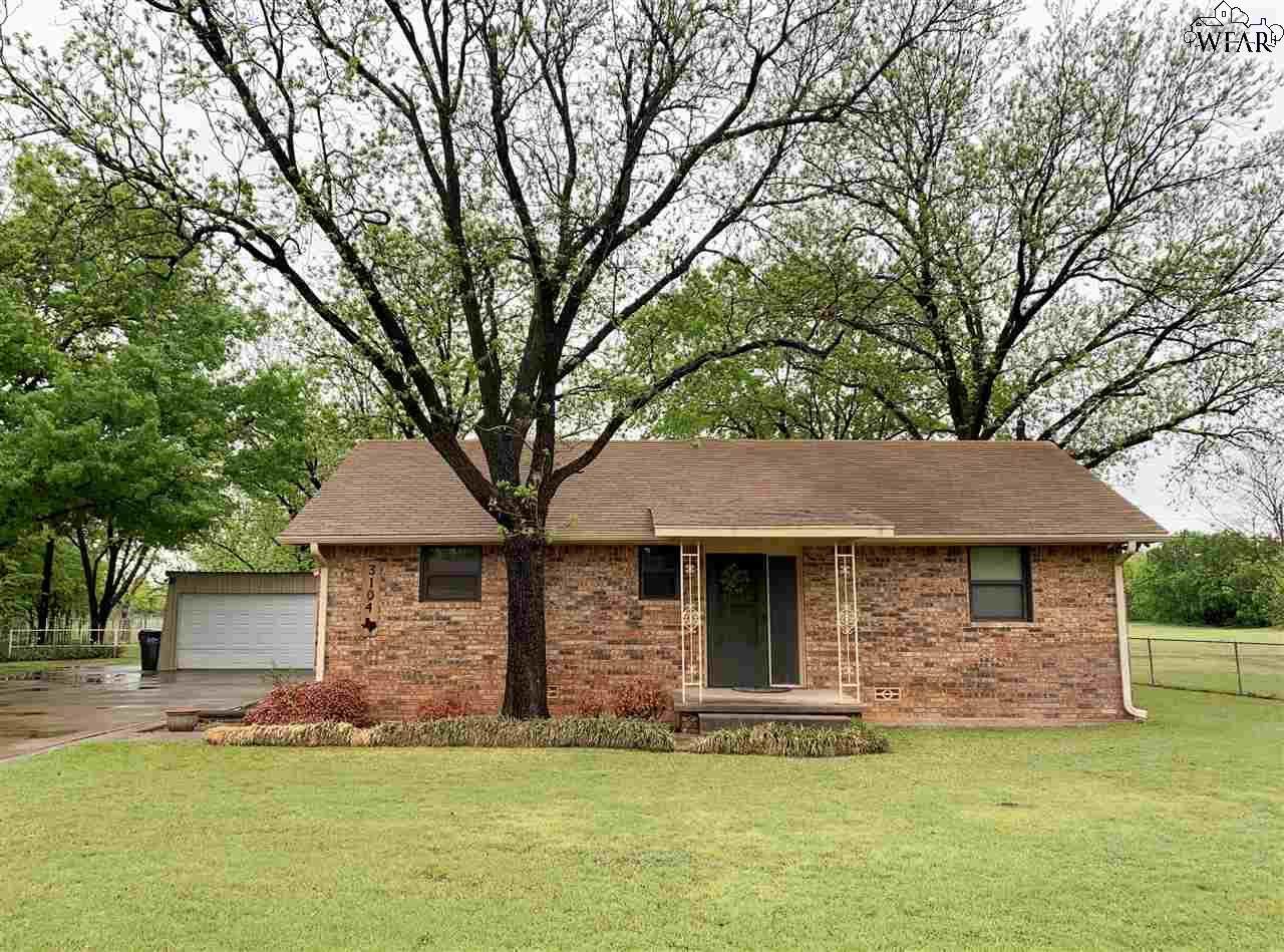 3104 Northeast Drive - Photo 1