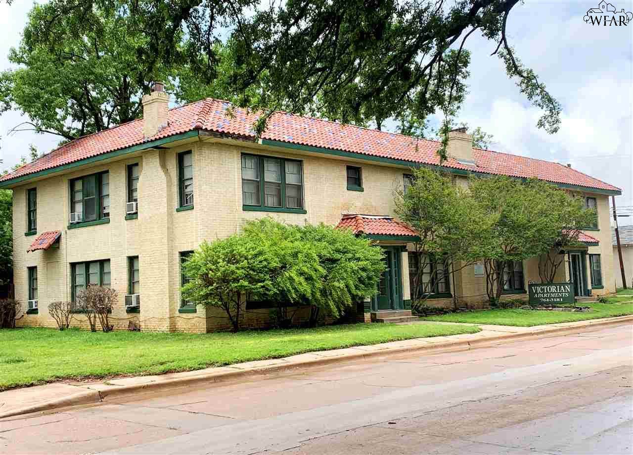 2408 Brook Avenue - Photo 1