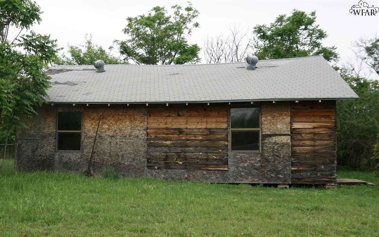 212 Pine Street - Photo 1