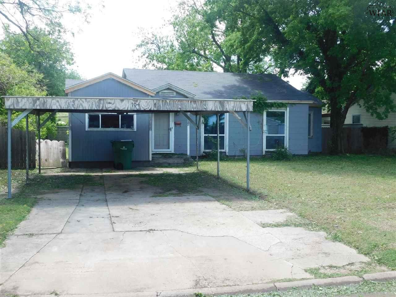 104 Lilac Lane - Photo 1