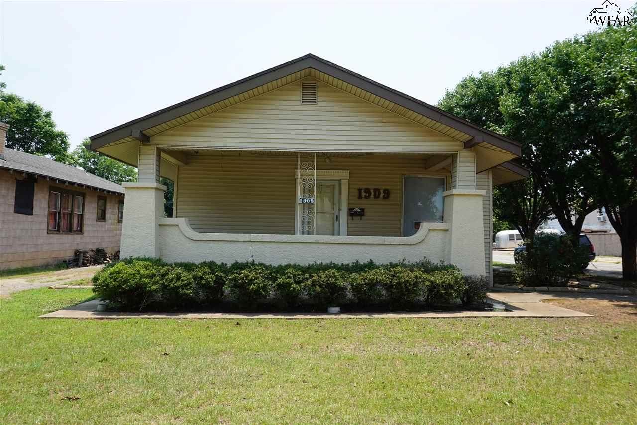 1909 11TH STREET - Photo 1