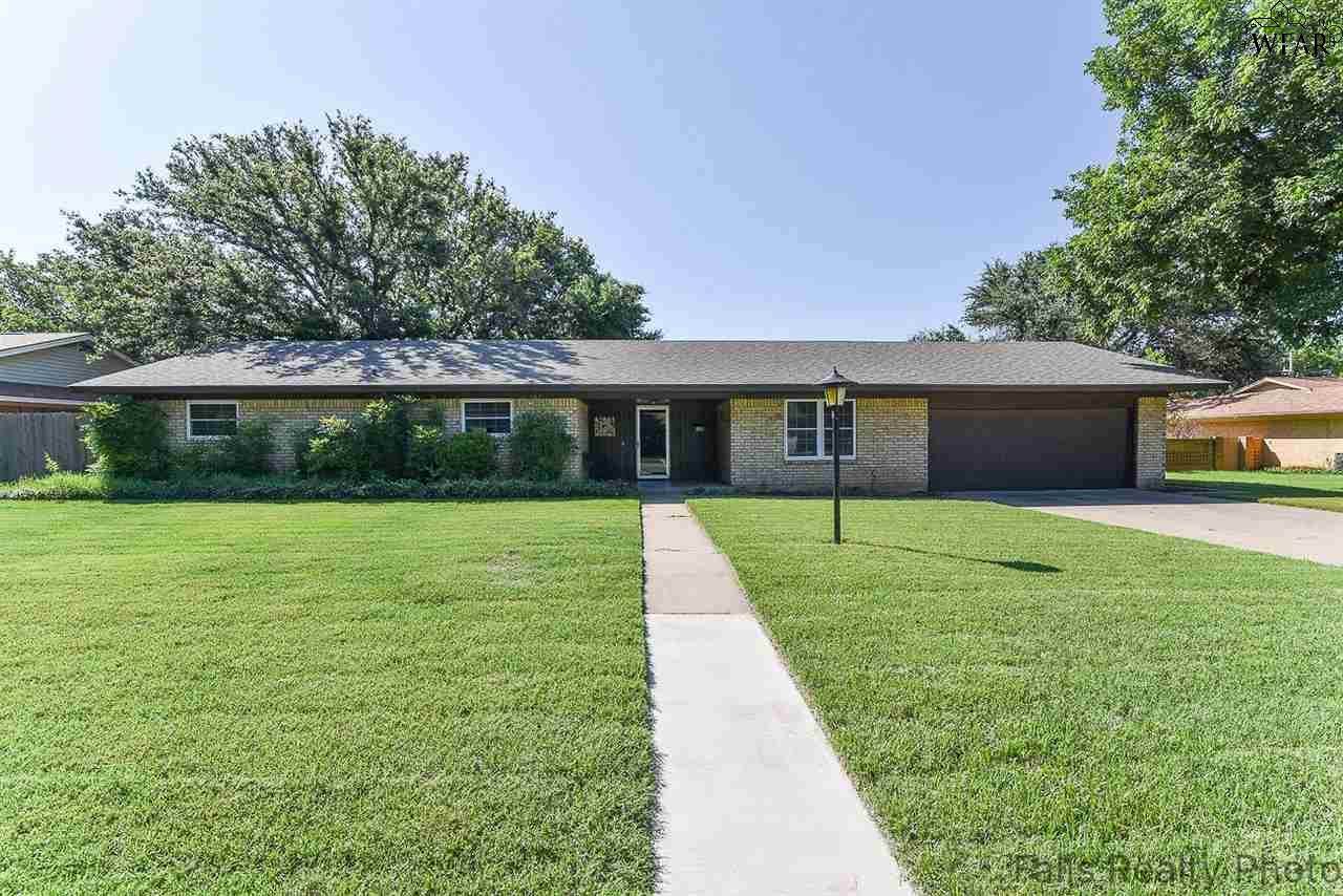 909 Kiowa Drive - Photo 1