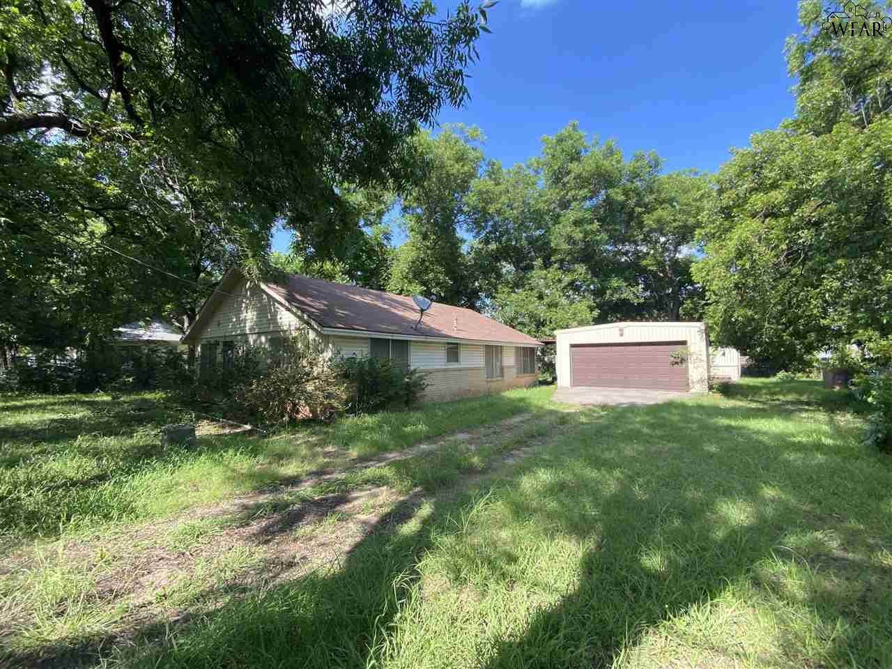 622 Harwell Street - Photo 1