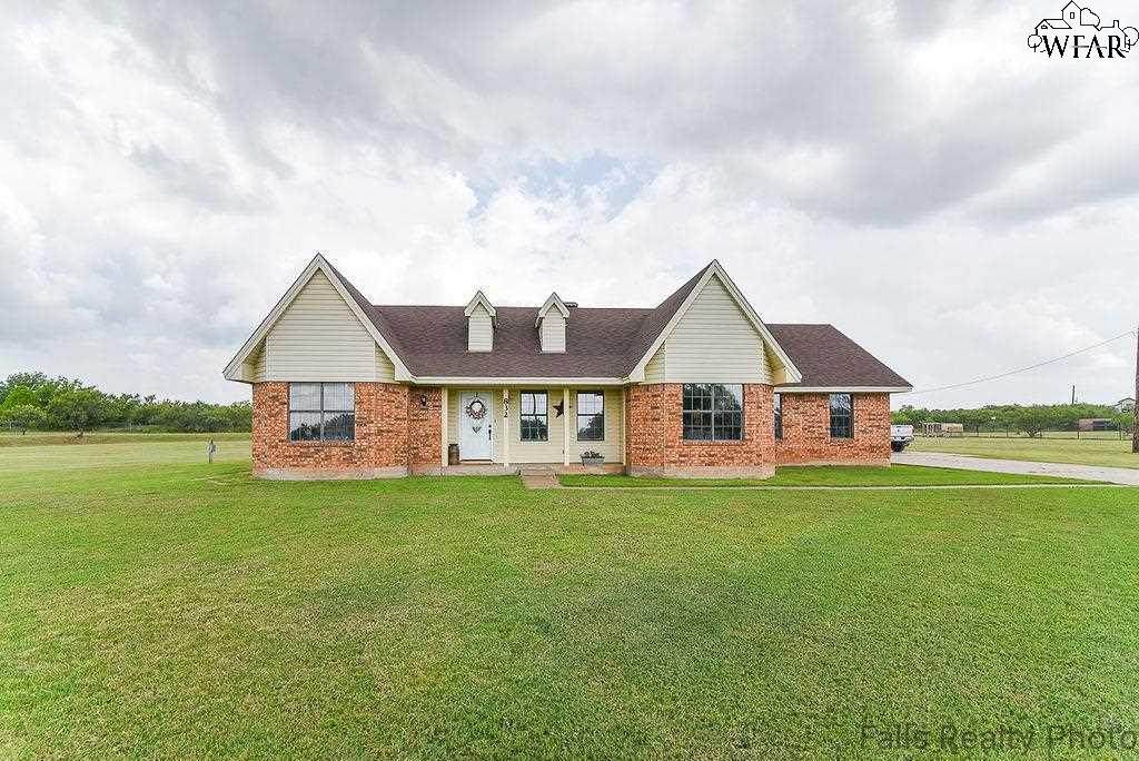 832 Nakomis Trail - Photo 1