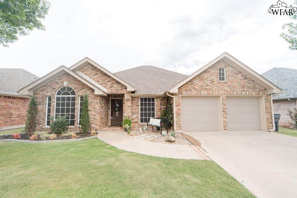 4939 Whisper Wind Drive - Photo 1