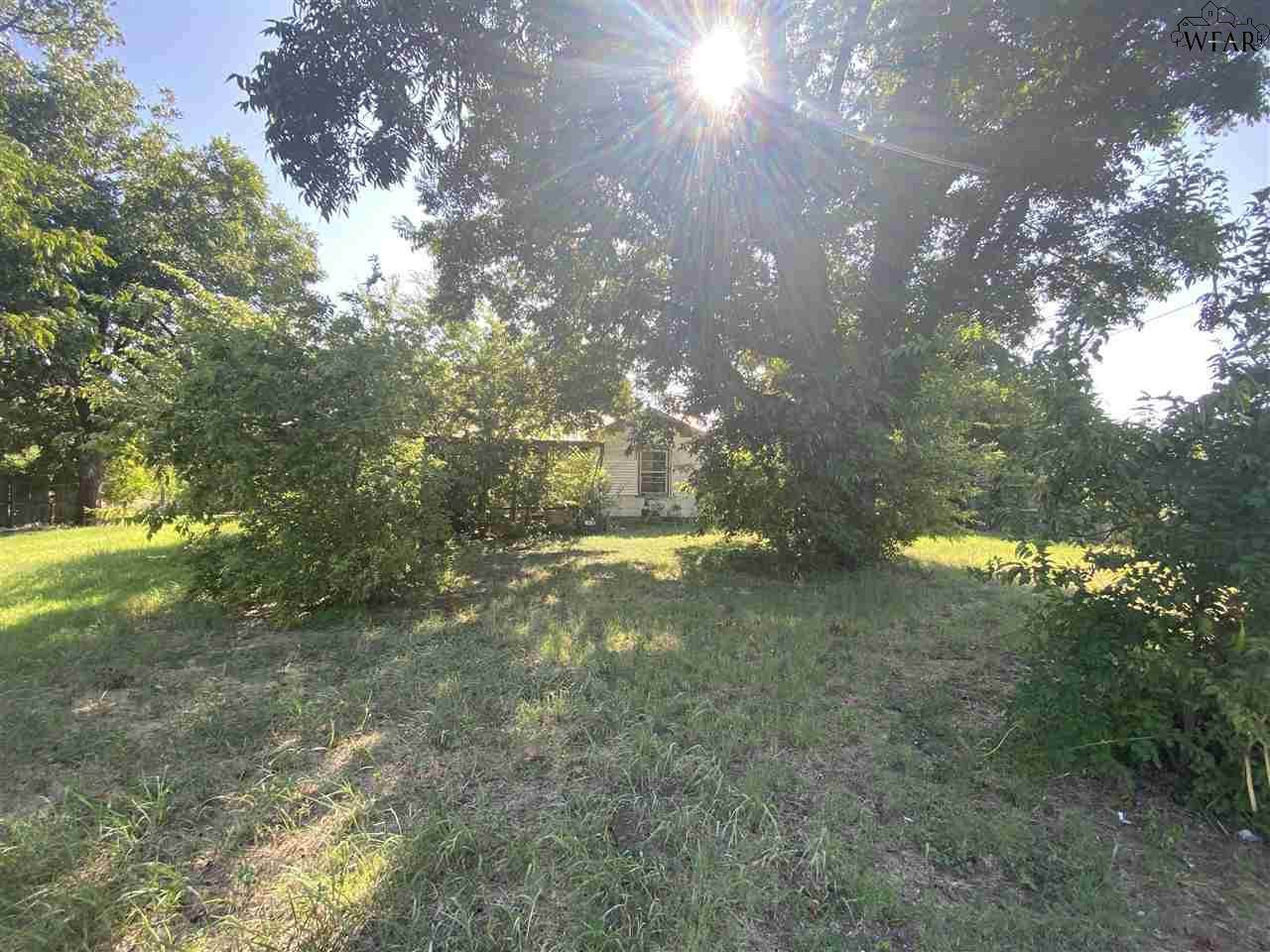 1033 Crescent Lane - Photo 1